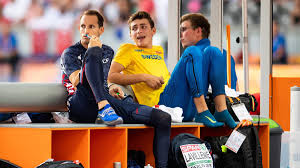 Jeff henderson united states (usa) 8.39 m sb: Stabhochsprung Armand Duplantis Und Renaud Lavillenie Mit Zwist Nach Garten Duell Eurosport