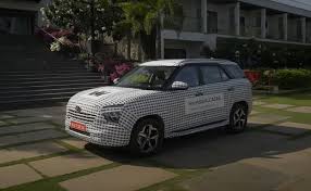 It will likely be offered in two engine options: 2021 Hyundai Alcazar 7 Seater Suv Showcased In A Unique Castle Themed Camouflage Ahead Of Global Debut English Bulletin
