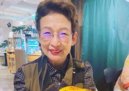 TVB 'auntie' actress, 79, leaves after 30 years, says broadcaster's system  not suitable for the elderly, Entertainment News