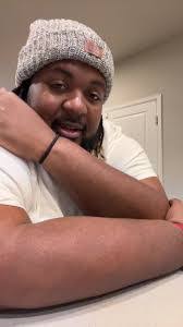 Aaron Mclain's Instagram, Twitter & Facebook