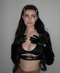 Даша Дошик слив фото и эксклюзив на Onlyfans | Обзор модели