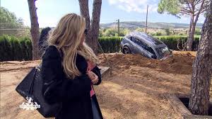 Hier finden sie immer die wichtigsten neuigkeiten zu events, auftritten und aktuelle pressemitteilungen sowie informationen rund um die marke die geissens. Robert Ruhrt Carmen Zu Tranen Eine Neue Folge Die Geissens Bei Rtl Ii Presseportal