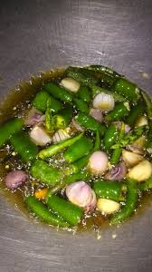Masakan minang sambal lado tanak, dan di bawah ini kami sajikan resep masakan secara lengkap, silahkan di simak lalu dicoba. Namakucella Resipi Sambal Ijo