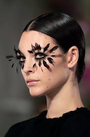 Valentino News Collections Fashion Shows Fashion Week Reviews And More Catwalk Makeup Editorial Makeup Couture Makeup