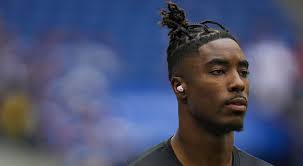 Panthers sign Mike Strachan to active roster, waive David Long Jr.