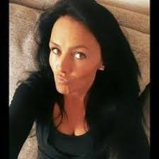 Rosa Hansen's Instagram, Twitter & Facebook