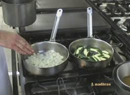 Glacer Des Petits Legumes A Blanc Webtv Hotellerie Restauration Et Metiers De L Alimentation