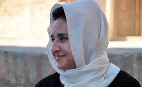 Auf dieser webseite können sie ihre. In Diesem Haus Funktioniert Der Frieden Der Religionen Woman At