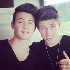 Federico rossi è il fidanzato di paola benedetto, di lui non si erano ancora avute notizie e c'era chi ipotizzava una crisi di coppia: Storia Di Benji Fede Biografia E Curiosita Foto 14 Di 18 10elol