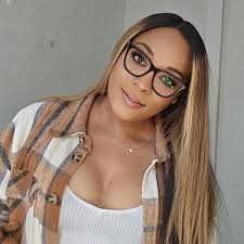 are you guys able to get your own voice from game chat onto xbox clips?💔  i'm still a little new to xbox sooo😬