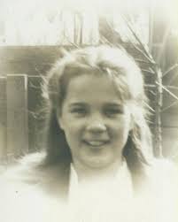 Florence Horner's Instagram, Twitter & Facebook