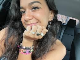 fatima (@fatima.esmerio_) • Instagram photos and videos