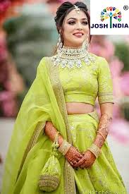 Indian Designer Lime Yellow Lehenga Choli For Wedding Outfits En 2020 Moda Para Mujer Ropa India Disenadores De Moda Famosos