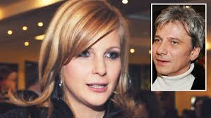 Check spelling or type a new query. Bochkor Gabor Uzenete Felkavarhatta Varkonyit Andreat Blikk Ruzs