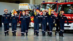 A lille, un homme a été violemment agressé dans un parc à coup de barre de fer. Jeunes Sapeurs Pompiers Du Cambresis Une Ecole De La Vie Portee Par Des Pompiers Pro Et Volontaires