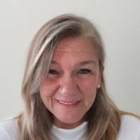 Gayle Akins's Instagram, Twitter & Facebook