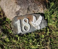 Pin On Plaques De Maison Mosaiques Ora