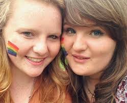 Kat Marshall's Instagram, Twitter & Facebook