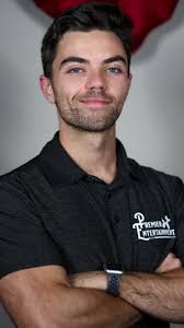 Tyler McCauley (Tylertheballoonguy) #tylermccauley #tylertheballoonguy...