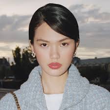 13 Best Lip Gloss Formulas for Deep Hydration and All-Day Shine