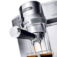 With a sleek metal build, it gives a nice deluxe touch to a machine that i received the dedica expresso maker as a gift. Delonghi Dedica Ec860m Espresso Machine Review For 2021 Art Of Barista
