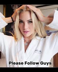 Inspiring Beauty: Alisha's Motivational Workout Journey