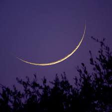 Thin crescent Moon @ not so bad Astrophotography