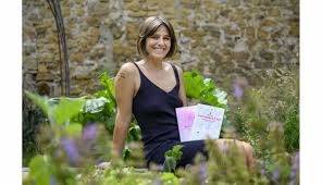 Rhône. Prendre son pied en jouant avec ses mains, les conseils de Jüne Plã