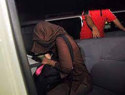 Lelaki terbabit dari kampung bukit payung, marang memberi alasan mahu menghantar wanita berkenaan di sebuah klinik di pekan ajil, bagi mendapatkan rawatan. Kakitangan Kerajaan Kantoi Khalwat Dalam Kereta Utaranews Com