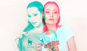 In this tutorial, you'll learn how to cut out objects quickly, blend textures, and color grade the final results. How To Create A Double Color Exposure Effect In Photoshop Graphicadi