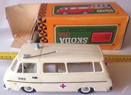 Pohotovostná sanitka rýchlej pomoci je interaktívna, multifunkčná hračka, ktorá poteší všetkých malých lekárov, ktorí potrebuju okamžite vyraziť poskytnuť. Pin On Retro