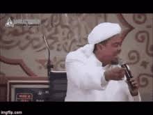 Gif habib rizieq mendapat kecaman dari warganet. Habib Rizieq Pusing Gif Habibrizieq Rizieq Pusing Discover Share Gifs