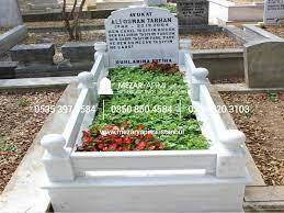 Mermer nasıl temizlenir mermer eski zamanlarda birçok alanda dayanıklılığı özelliği sebebi ile kullanılmış olup özellikle sanatsal işlerde sıkça kullanılmıştır. Mezar Temizleme Beyazlatma Hizmeti Mezar Yapimi Istanbul