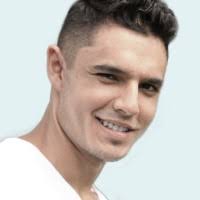 90+ perfiles de «Saavedra Rosas»