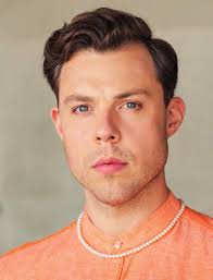 Bühnenfassung von DEAN PITCHFORD und WALTER BOBBIE