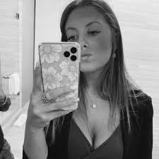 Hope Wakefield (@hope_wakefield)