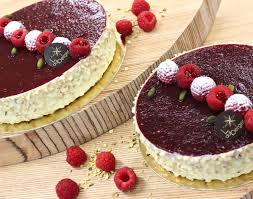 Cheesecakes, fraise, framboise, fromage blanc, recettes, recettes de printemps, recettes sucrées une recette de cheesecake sans cuisson super simple et délicieuse à la fraise (ou fruits rouges) et pistache (et chocolat blanc !) Le Pistache Framboise L Etoile Du Berger