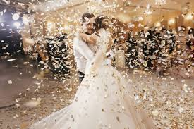 Si lo que quieres es que no olvide nunca que le regalaste, tienes que buscar el regalo más loco y original que se te pueda ocurrir. 7 Mejores Regalos Para Los Invitados A La Boda Mejor Con Salud