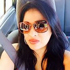 Lorna Mullen's Instagram, Twitter & Facebook