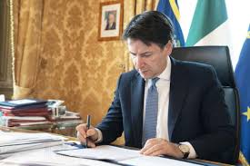 Dalla prossima settimana ulteriori restrizioni su tutto il territorio nazionale per il contenimento della diffusione del coronavirus. Da Oggi In Vigore Il Nuovo Dpcm Tutte Le Novita Su Spostamenti Trasporti E Obblighi Greenme