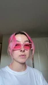 Mimi Kramer's Instagram, Twitter & Facebook