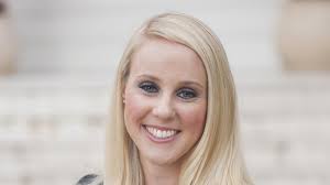 Amanda Perales's Instagram, Twitter & Facebook