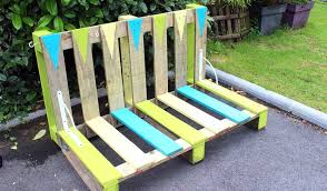 tuto upcycling support velo en palette a fabriquer soi meme 18h39 fr range velo rangement velo palette palette