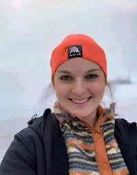 At Age 38! 🔥 𝗦𝗔𝗬 𝗬𝗘𝗦 𝗜𝗙 I'M STILL LOOK BEAUTY 😻