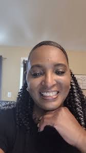 Carolyn Gandy's Instagram, Twitter & Facebook