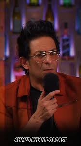 Hmmm!!🤔💯 #shortsvideos #facebookreel #Ahmedkhantv #reelsinstagram  #kalabandar #shayari #RemyMa #shorts #reel #BarkatUzmi