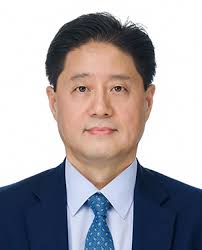 John Chee: Bridging Technology, Marketing, and Sales in Polymer Solutions