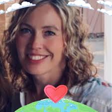 Can Diamond Club members book restaurants and cabanas three days in advance  at Royalton Bávaro Resort & Spa?