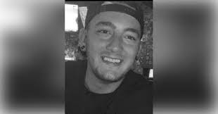 Andrew Renn's Instagram, Twitter & Facebook