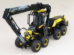 The ramps can be lowered and any self propelled load can enter the trailers deck. Technic Models Building Instructions Posts Facebook